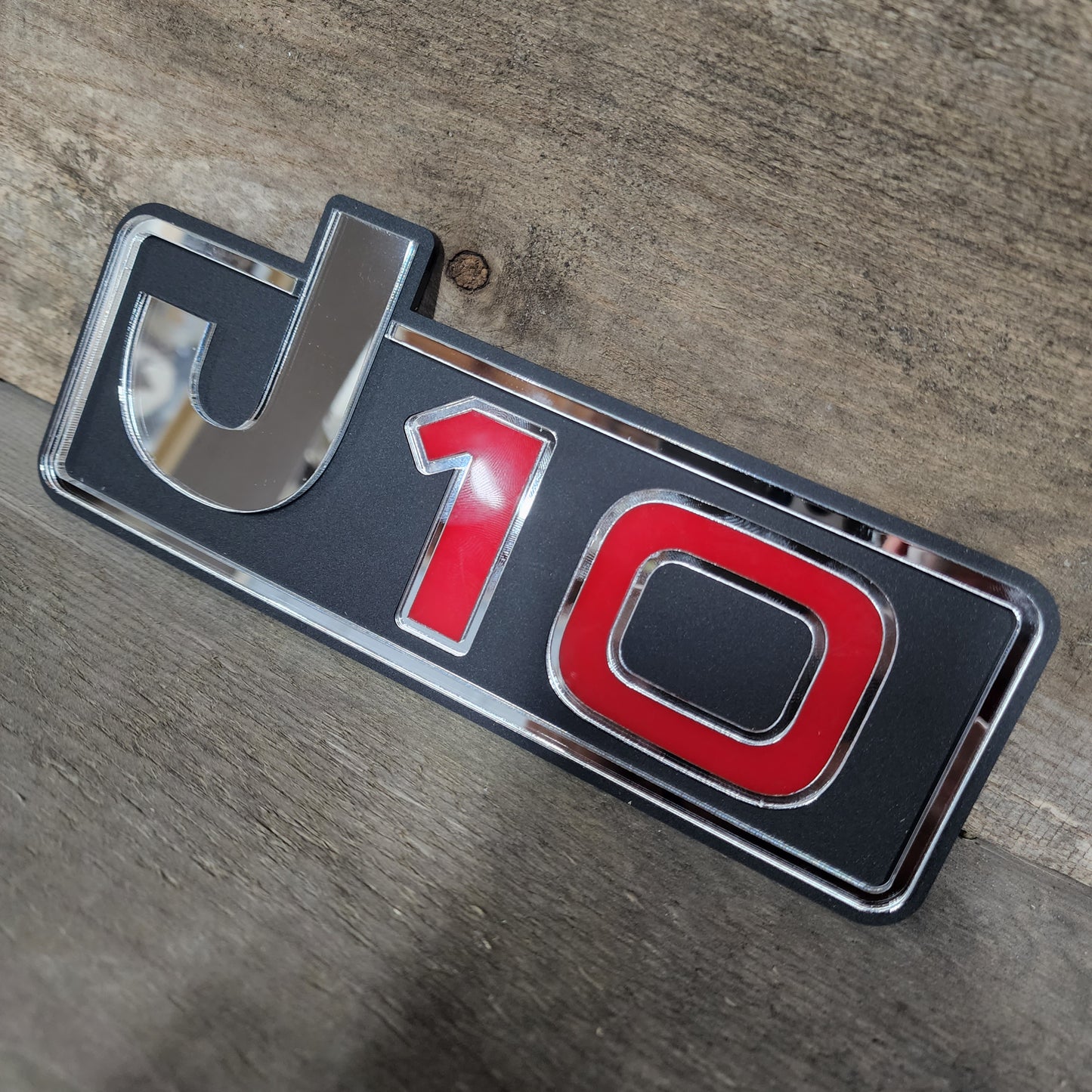 Jeep J10 Gladiator Fender Emblems - Single