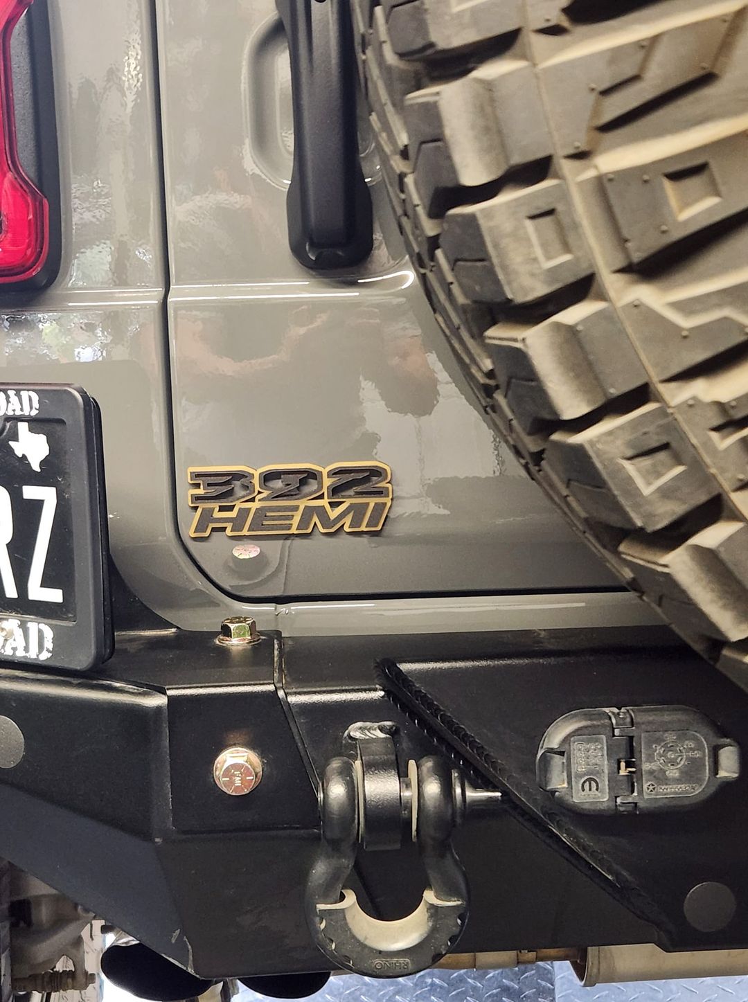 Jeep Wrangler JL 392 HEMI Emblem - 5