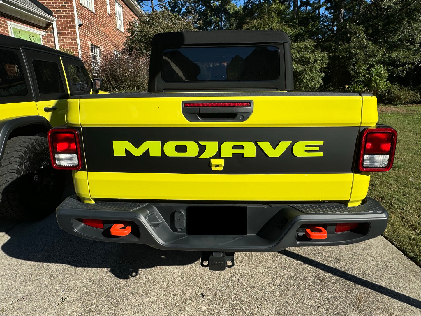 Jeep Gladiator "MOJAVE" Tailgate Emblem -  Two Color Stacked