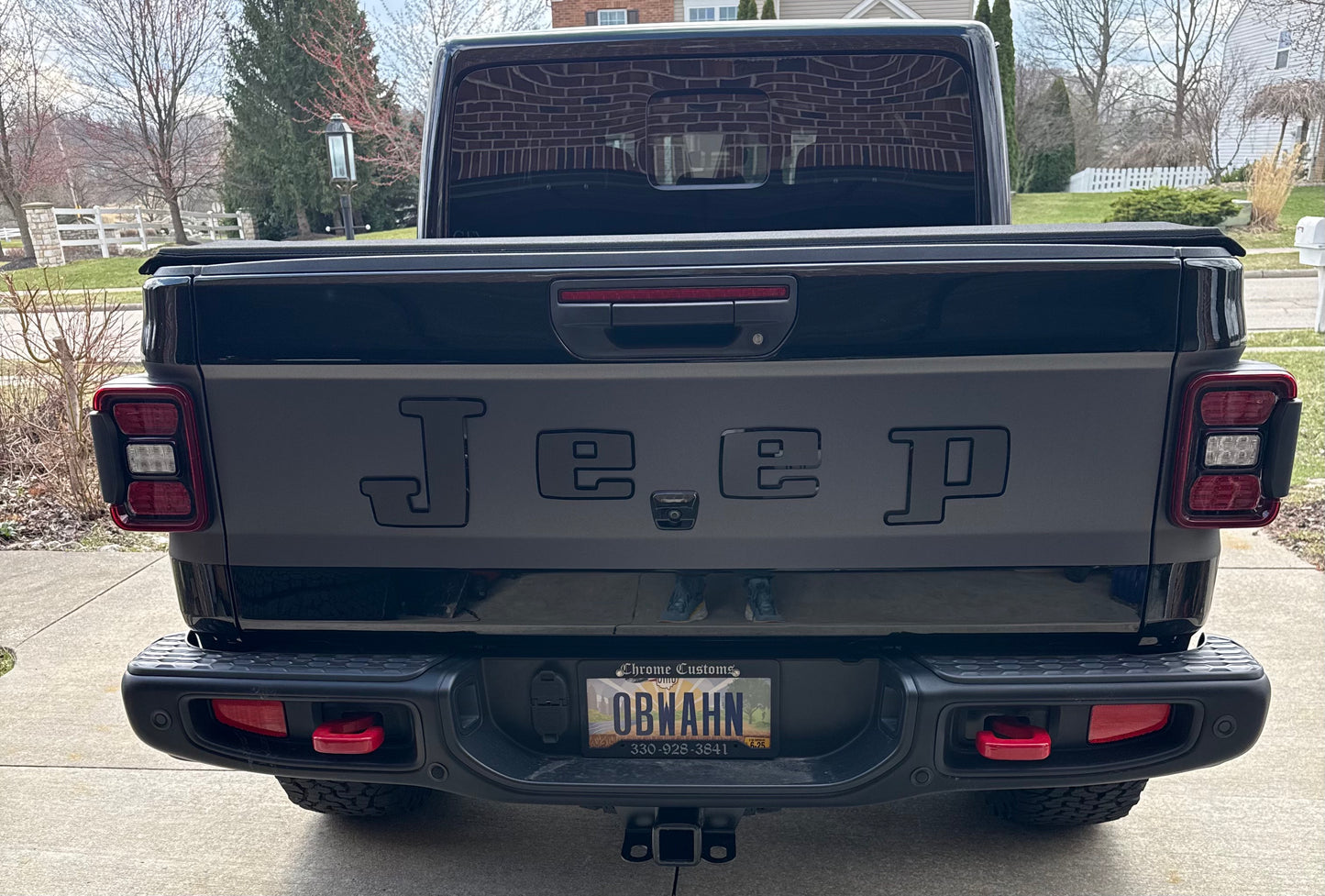 Jeep Gladiator Retro "JEEP" Tailgate Emblem - Large - Two Color Stacked