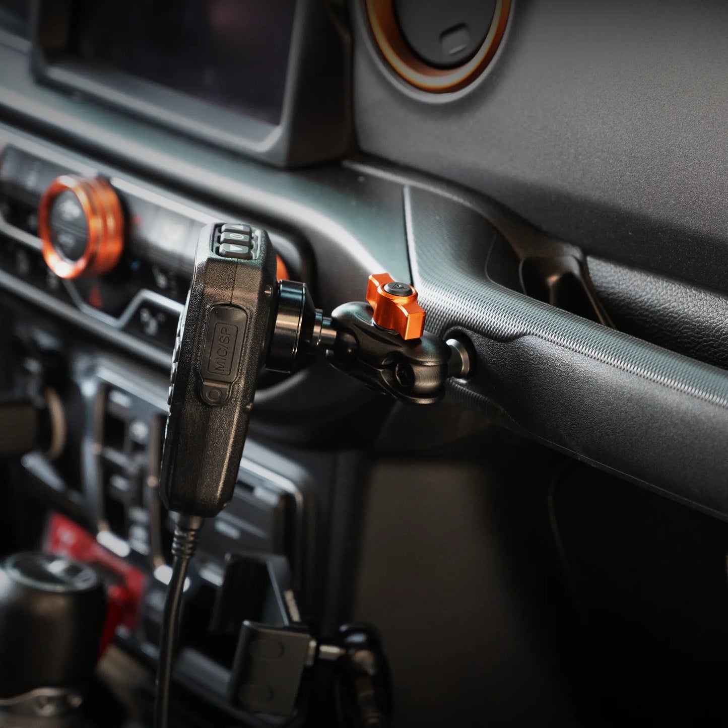 LINK™ Grab Bar Mount With Qi2/MagSafe Charging and Cooling Phone Holder | 2" Arm | 2018 - 2023 Jeep JL, Gladiator, and 4XE