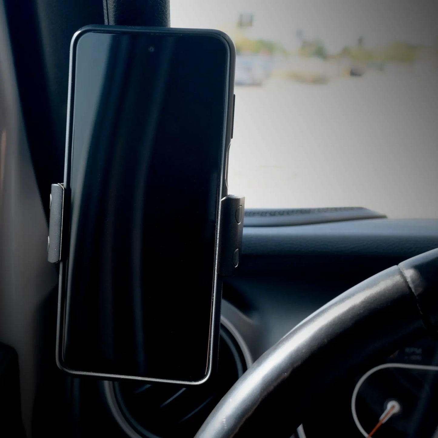 LINK™ Grab Handle Mount With Qi2/MagSafe Charging and Cooling Phone Holder | 3.5" Arm | 2018 - 2023 Jeep JL, Gladiator, and 4XE