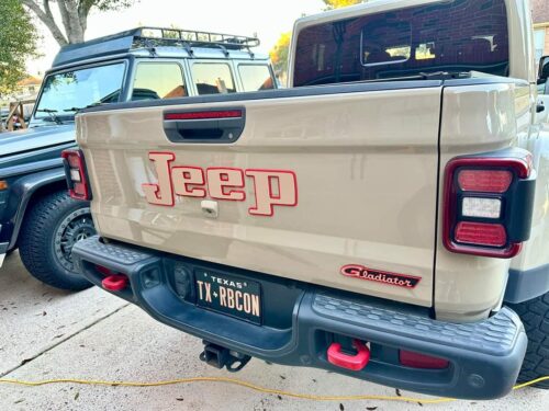 Retro Jeep Gladiator Tailgate Emblem - Image 4